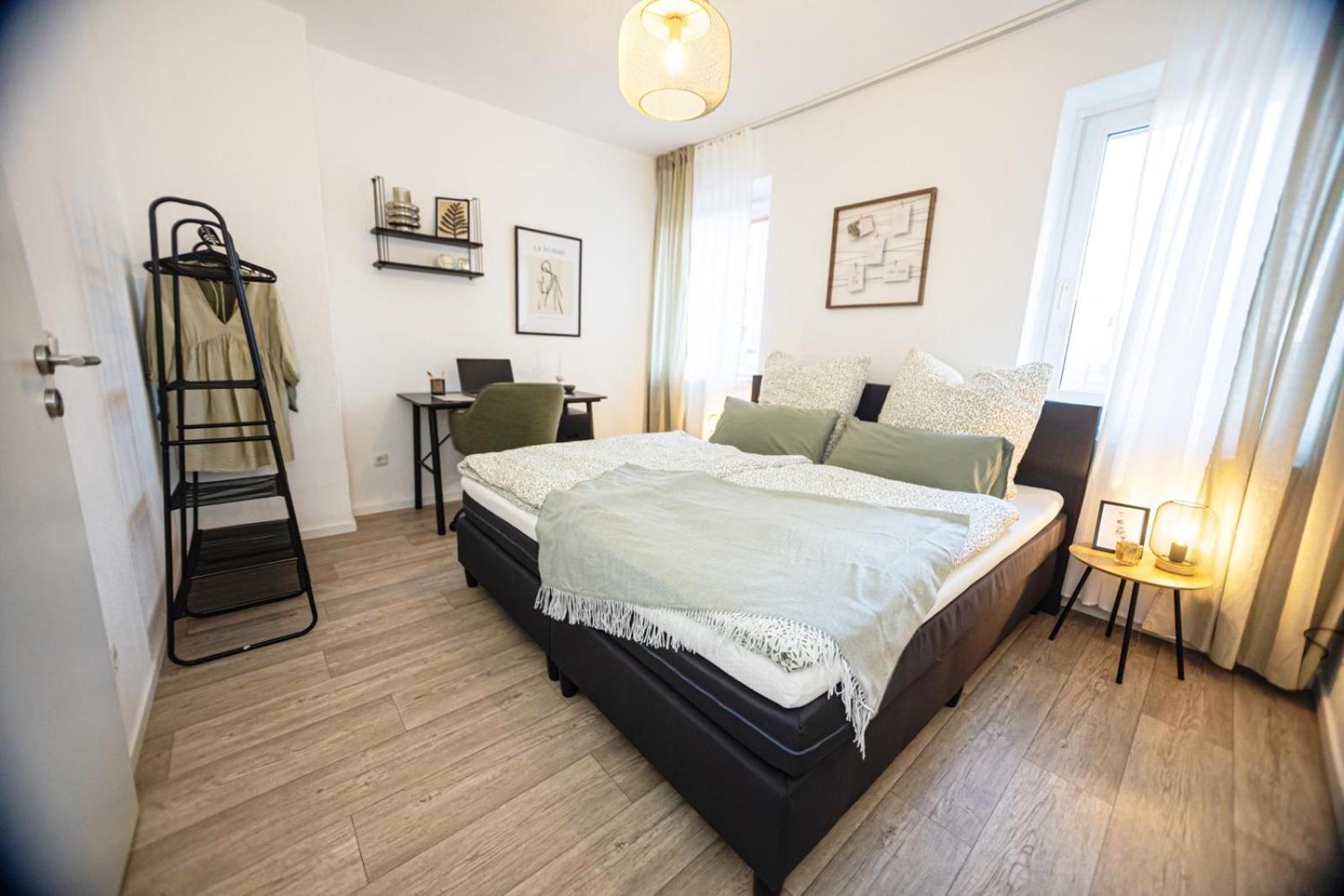 Blossfeld-Apartments Geraeumige Stadtoase Mitten Im Zentrum Mit 3 Schlafzimmern, Gratis Parkplatz, W-Lan, Netflix Jena Exterior foto